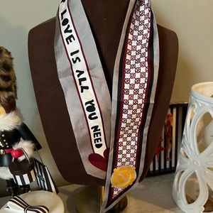 Henri Bendel twilly scarf